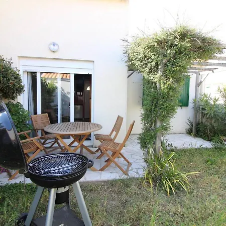 Maison De 3 Pieces A Saint-pierre-d'oleron, 4 Couchages, Terrasse, Animaux Acceptes - Fr-1-246a-110