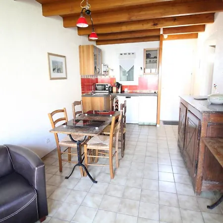 Maison De 3 Pieces A Saint-pierre-d'oleron, 4 Couchages, Terrasse, Animaux Acceptes - Fr-1-246a-110 Holiday home
